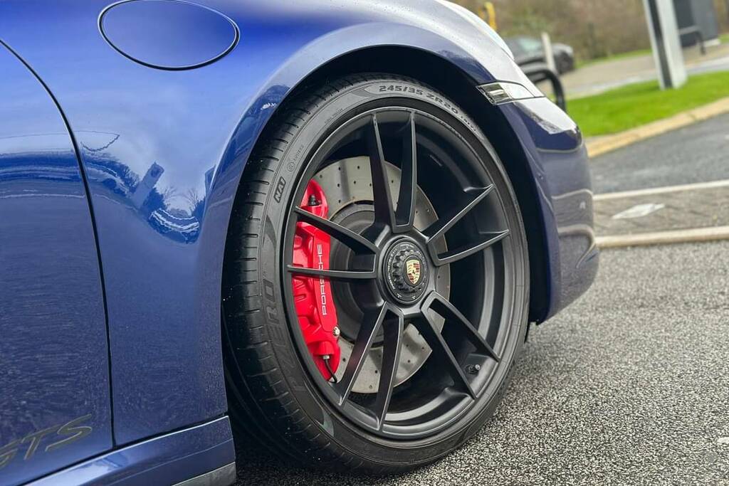 Porsche 911 Gts 2dr Blue #6