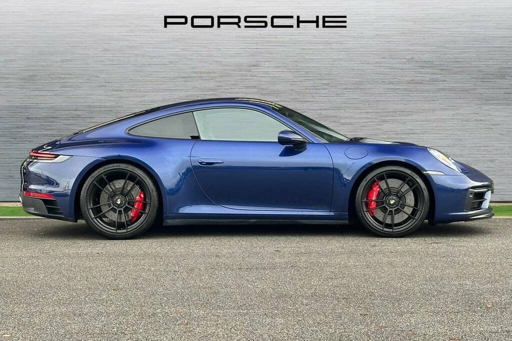 Porsche 911 Gts 2dr Blue #2