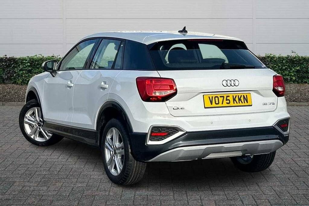Audi Q2 35 Tfsi Sport White #3