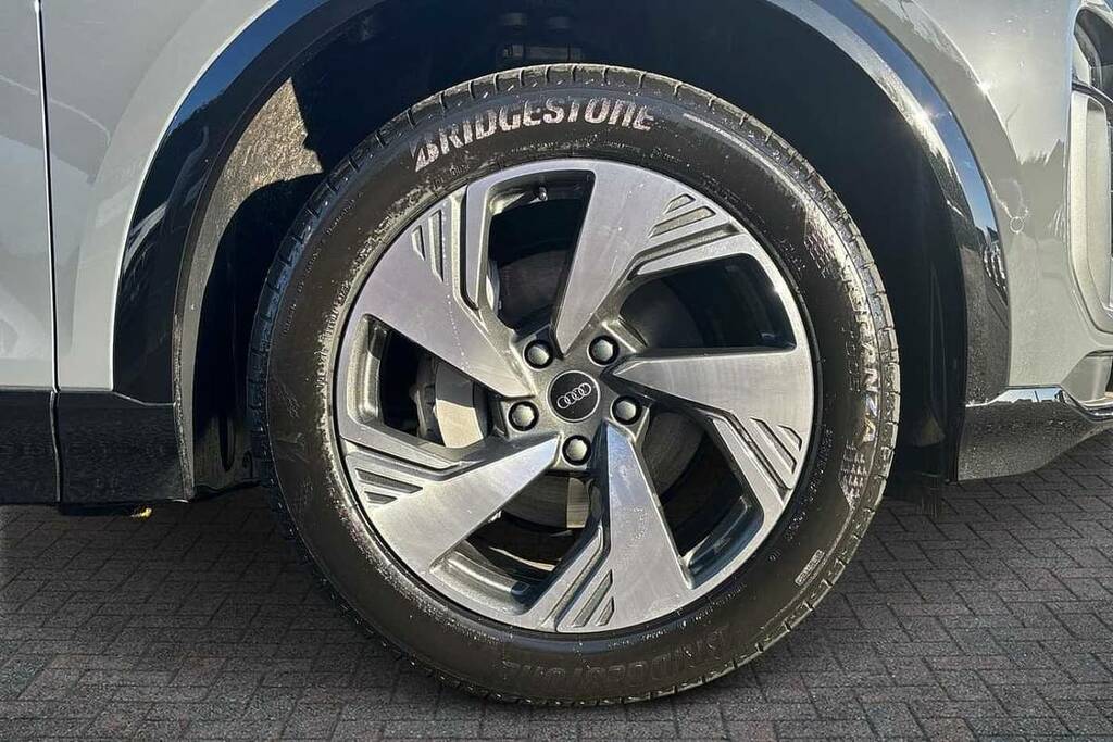 Audi Q6 E-Tron 225Kw Performance 100Kwh S Line VK75WWR Grey #5