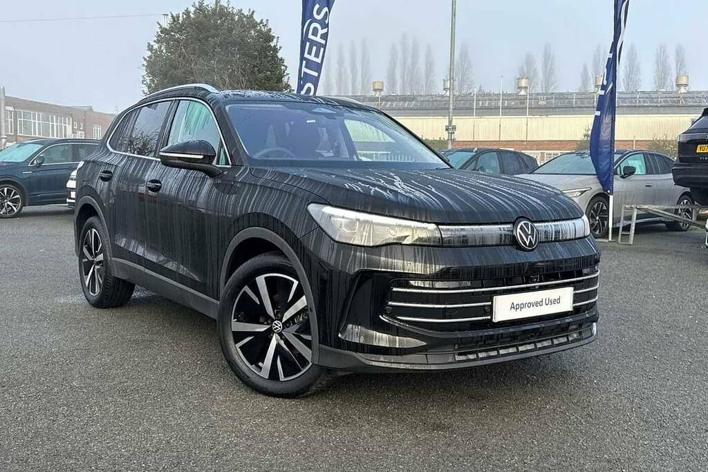 Volkswagen Tiguan 1.5 Etsi 150 Elegance Dsg Black