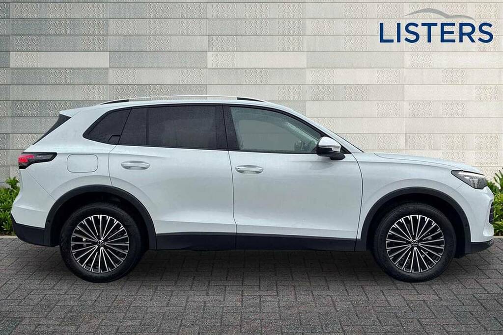 Volkswagen Tiguan 1.5 Etsi 150 Match Dsg FD75AON White #4