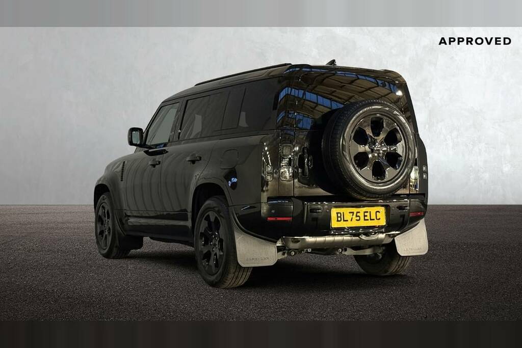Land Rover Defender 110 2.0 P300e X-dynamic Se 110 Ni BL75ELC Black #2