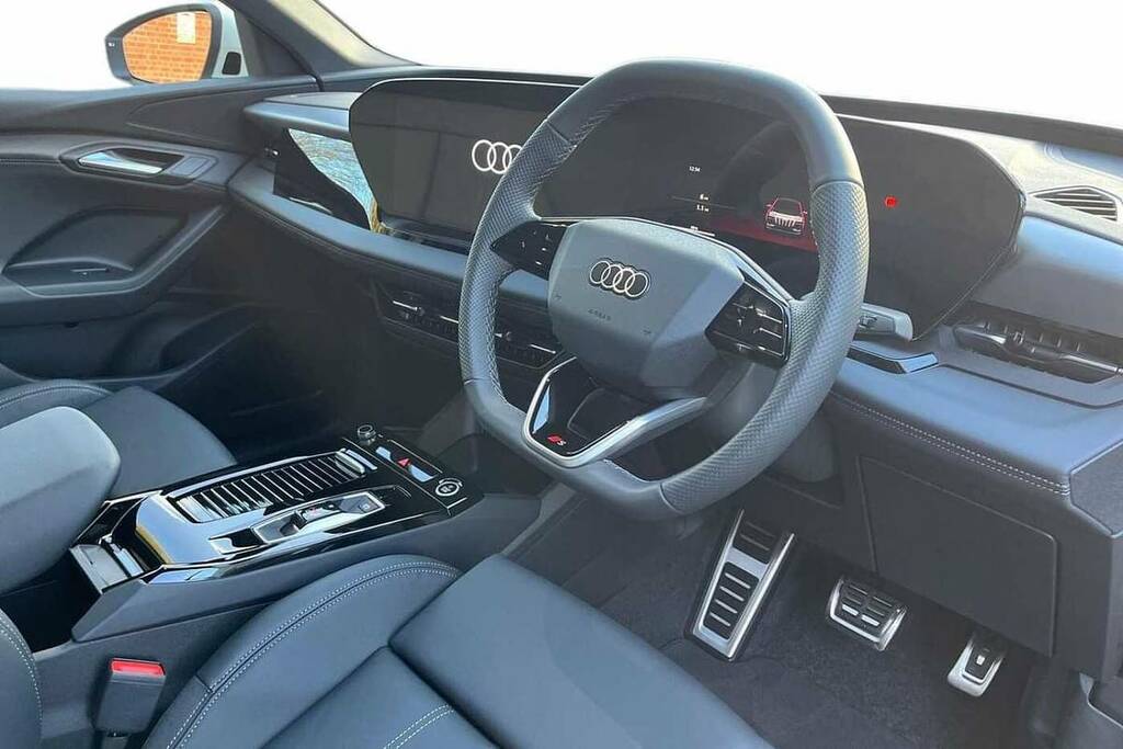 Audi Q6 E-Tron 225Kw Performance 100Kwh S Line White #6