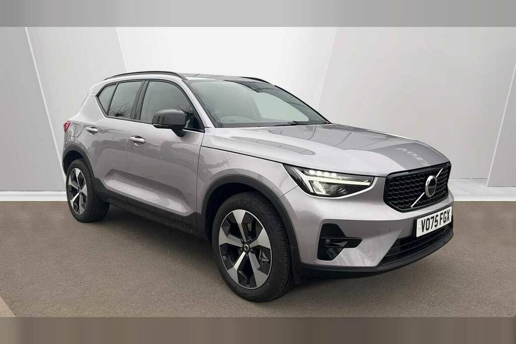 Volvo XC40 2.0 B3p Plus Dark Silver