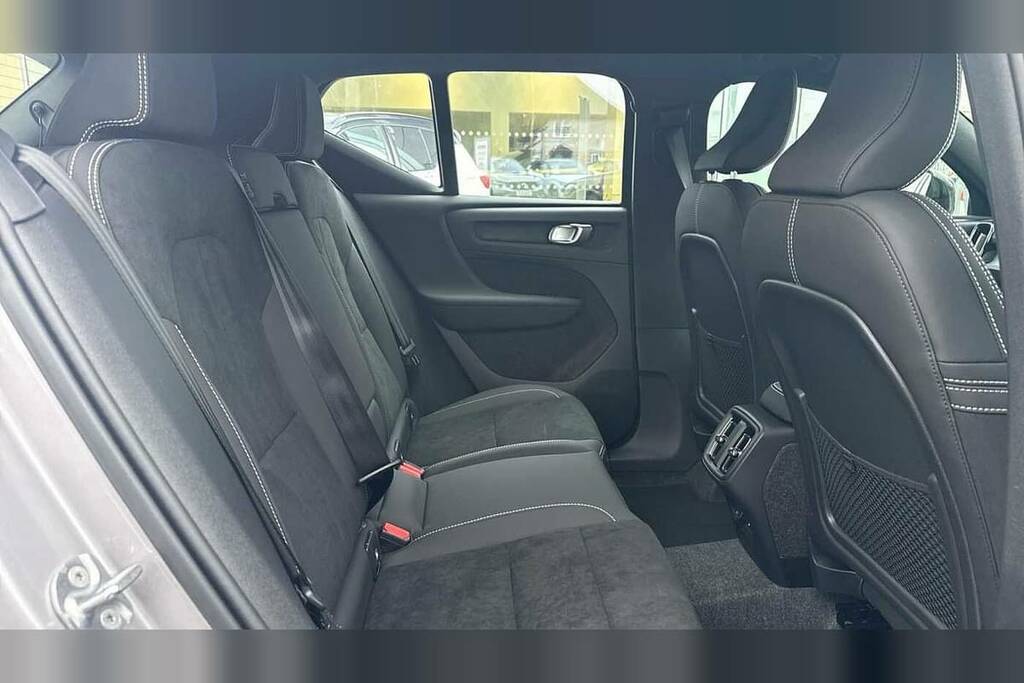 Volvo XC40 2.0 B3p Plus Dark VO75FGX Silver #6