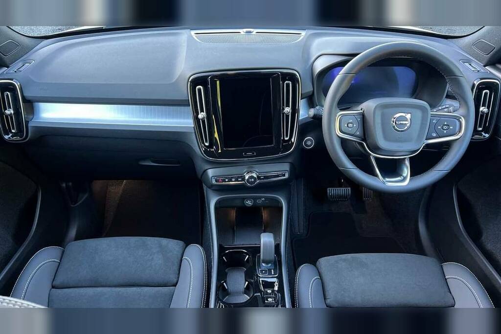 Volvo XC40 2.0 B4p Plus Dark VN75HFM Silver #5