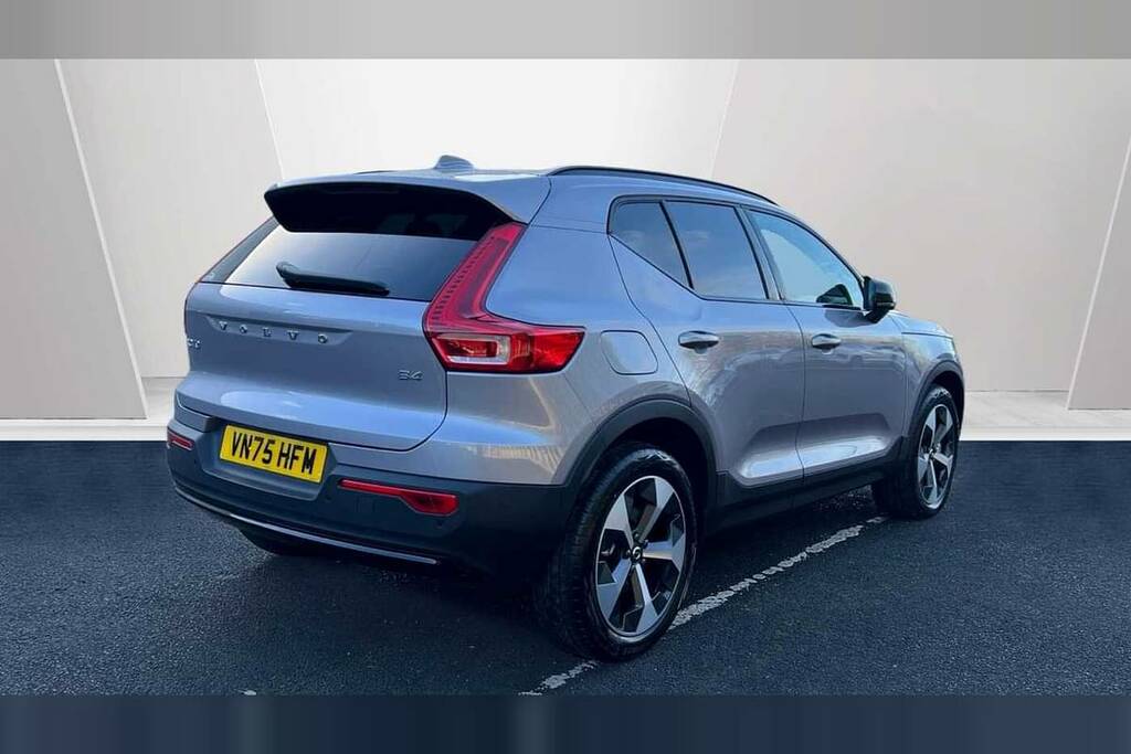 Volvo XC40 2.0 B4p Plus Dark VN75HFM Silver #2