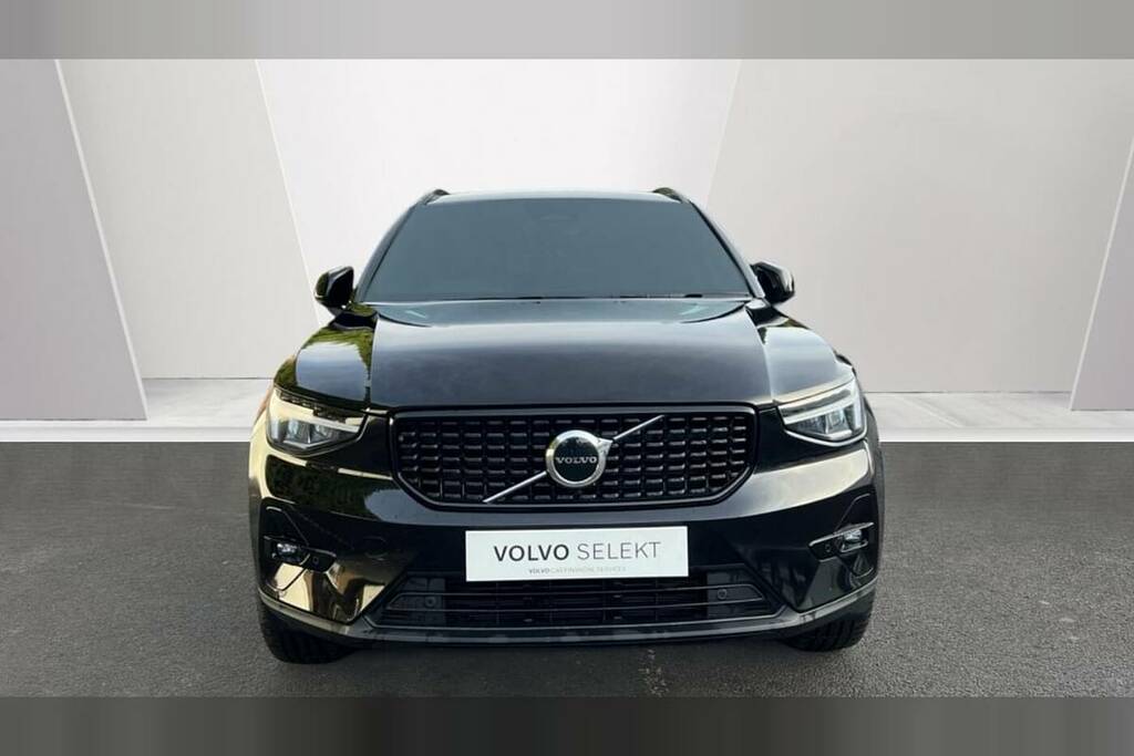 Volvo XC40 2.0 B4p Plus Dark VK75XAL Black #5