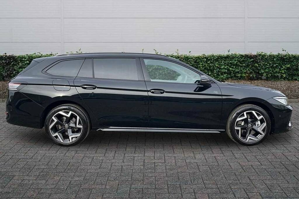Volkswagen Passat 1.5 Tsi Ehybrid R-line Dsg VK75WKO Black #4