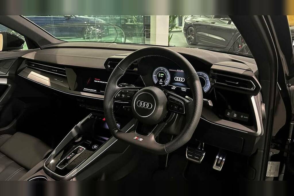 Audi A3 40 Tfsi E S Line S Tronic BG75YDF Black #2