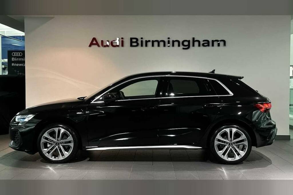 Audi A3 40 Tfsi E S Line S Tronic BG75YDF Black #4
