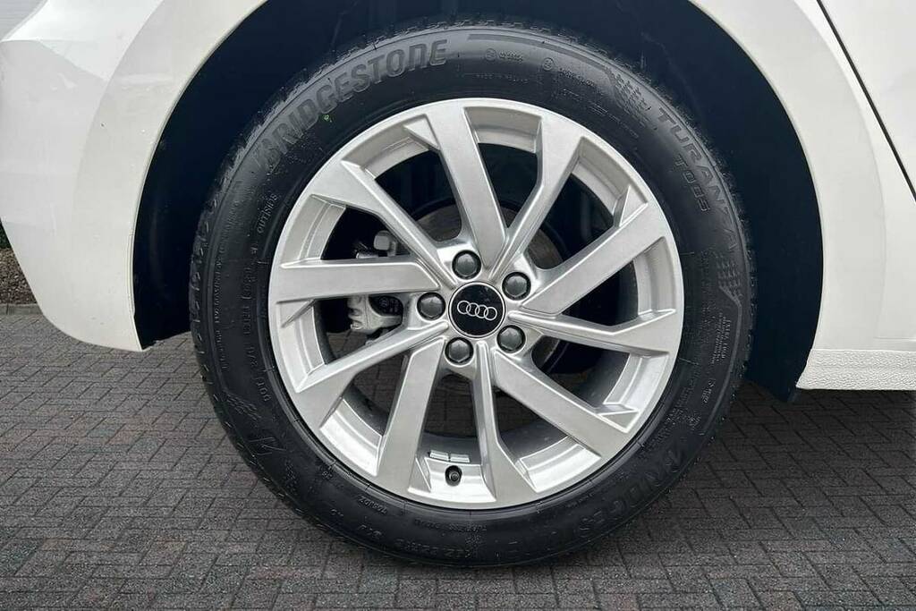 Audi A1 30 Tfsi Sport S Tronic VO75URX White #5