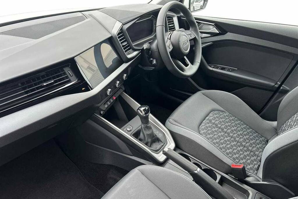 Audi A1 30 Tfsi Sport S Tronic VO75URX White #2
