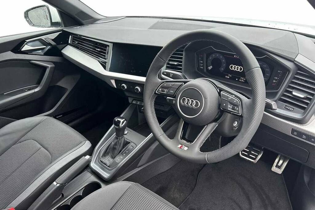 Audi A1 30 Tfsi S Line S Tronic VK75TWZ White #6
