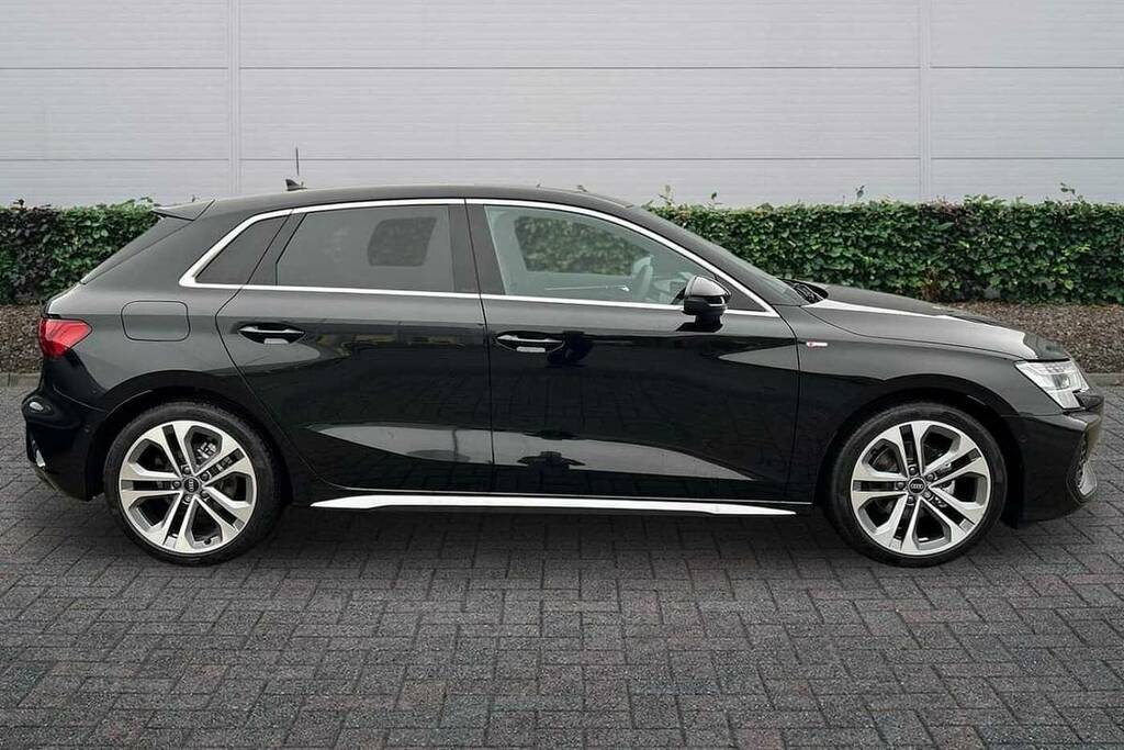 Audi A3 1.5 Tfsi 116 S Line S Tronic VO75TFV Black #4
