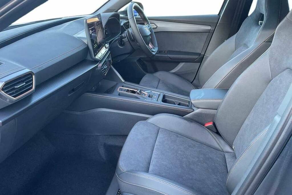 Cupra Leon 1.5 Etsi 150 V2 Dsg BJ75SSX Grey #2