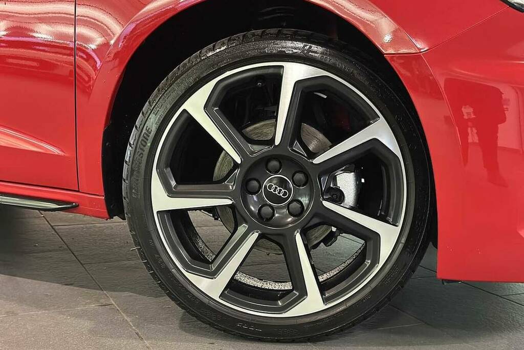 Audi A1 30 Tfsi Black Edition S Tronic BL75SXC Red #5