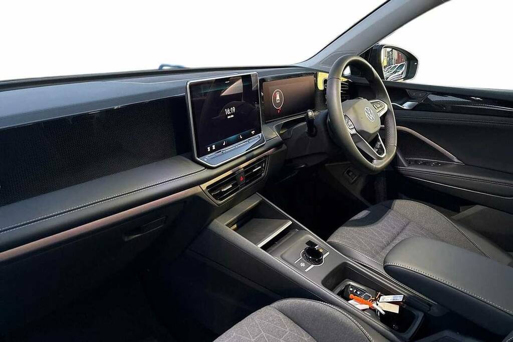 Volkswagen Tiguan 1.5 Etsi 150 Match Dsg BT75PHZ Grey #2