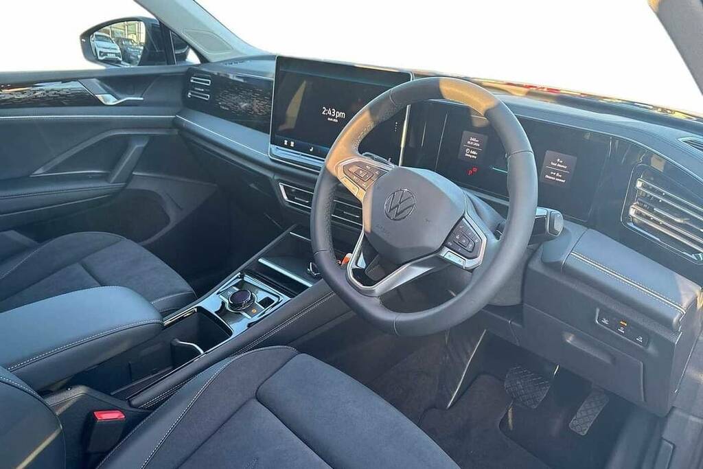 Volkswagen Tiguan 1.5 Etsi 150 Elegance Dsg BL75MPU Black #6