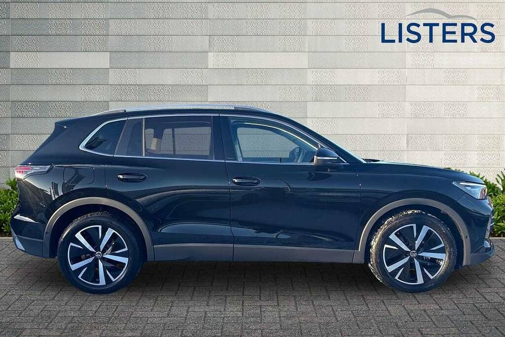 Volkswagen Tiguan 1.5 Etsi 150 Elegance Dsg BL75MPU Black #4