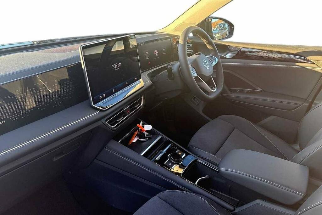 Volkswagen Tiguan 1.5 Etsi 150 Elegance Dsg BL75MPU Black #2