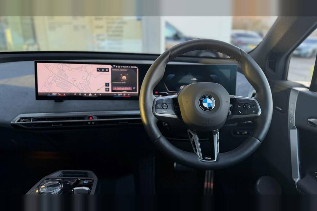 BMW iX 300Kw Xdrive45 M Sport 101Kwh White #6