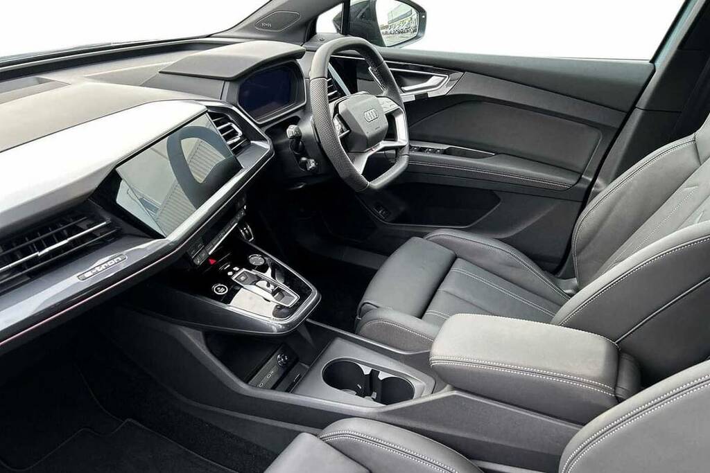 Audi Q4 E Tron 250Kw 55 Quattro 82Kwh Black Edition Blue #2