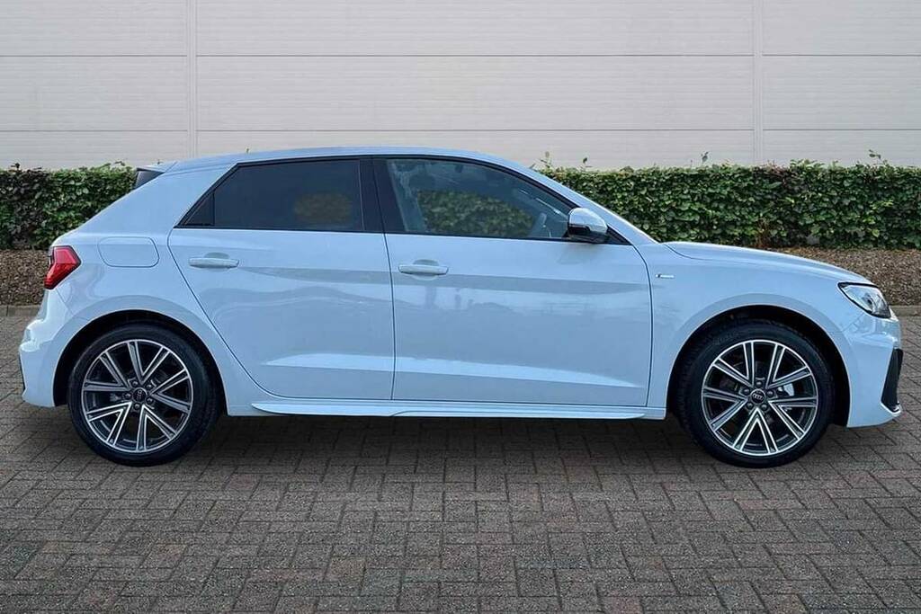Audi A1 35 Tfsi S Line S Tronic White #4