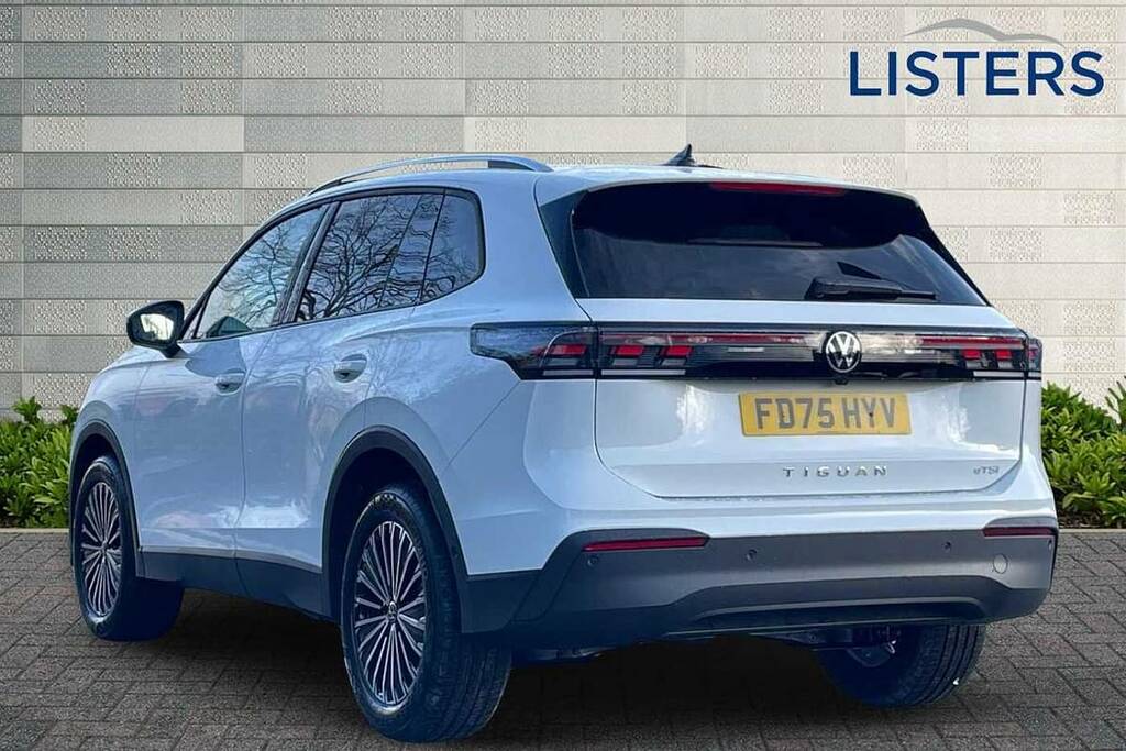 Volkswagen Tiguan 1.5 Etsi 150 Match Dsg White #3