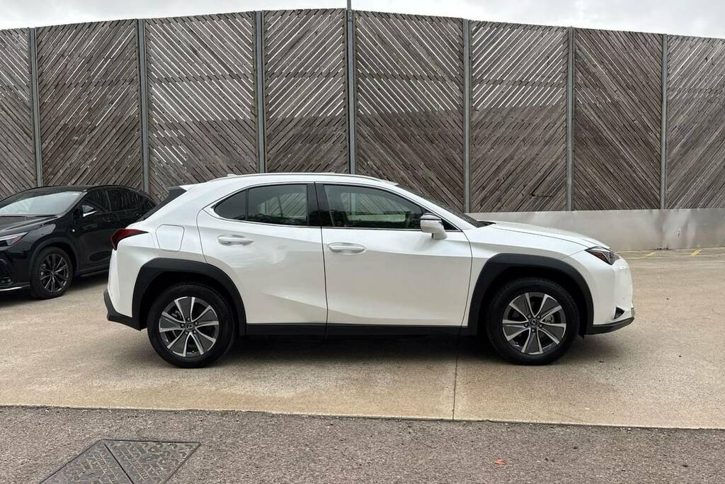 Lexus UX 300E 150Kw 72.8 Kwh E-cvt  #4