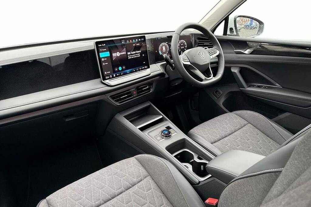 Volkswagen Tiguan 1.5 Etsi 150 Match Dsg White #2