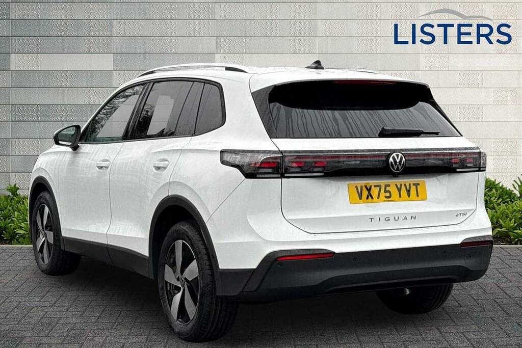 Volkswagen Tiguan 1.5 Etsi 150 Match Dsg White #3