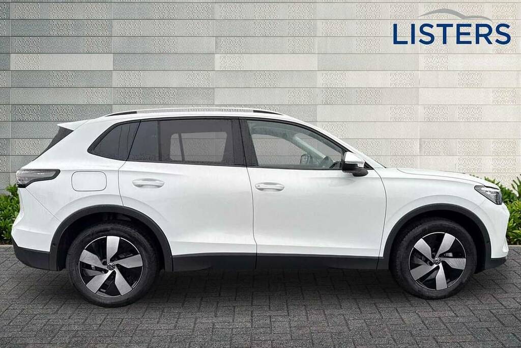 Volkswagen Tiguan 1.5 Etsi 150 Match Dsg White #4