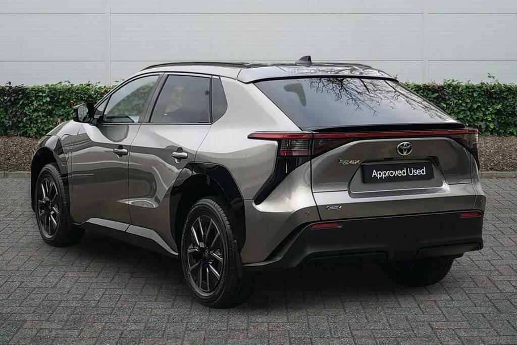 Toyota bZ4X 165Kw Design 73Kwh Silver #2