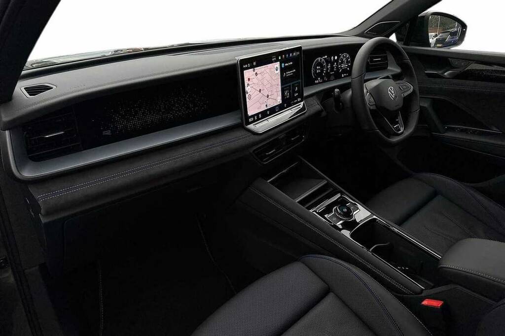 Volkswagen Tayron 1.5 Tsi Ehybrid 272 R-line Dsg6 VN75GJZ Green #2
