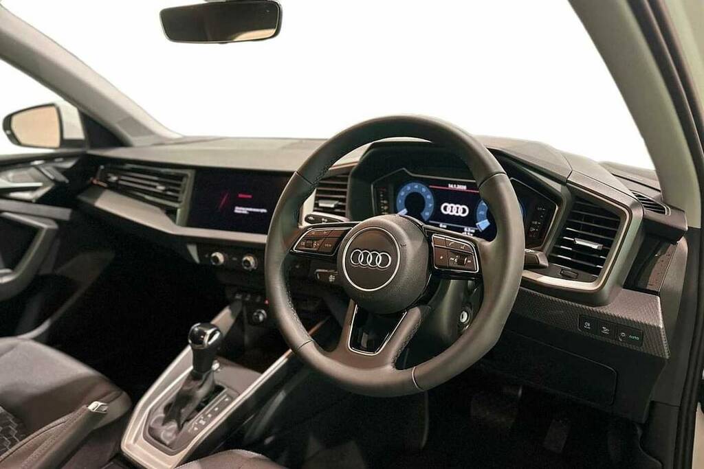 Audi A1 30 Tfsi Sport S Tronic BL75XGV White #6