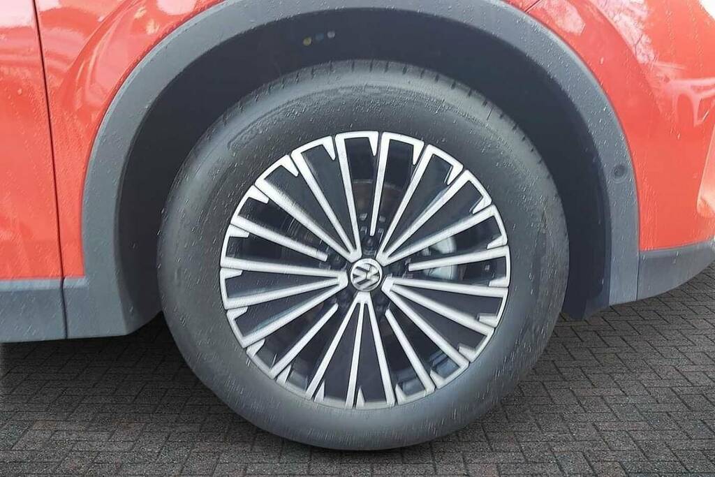 Volkswagen Tiguan 1.5 Etsi 150 Match Dsg BP75OMS Red #5