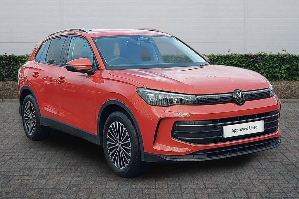 Volkswagen Tiguan 1.5 Etsi 150 Match Dsg Red