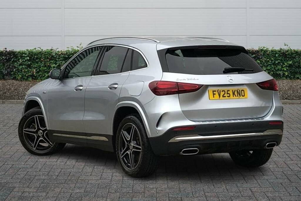 Mercedes-Benz GLA Class 250E Amg Line Executive FV25KNO Silver #2