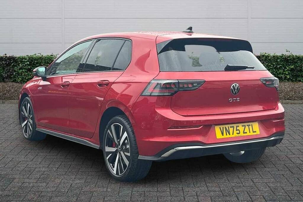 Volkswagen Golf 1.5 Tsi 272 Gte Ehybrid Dsg VN75ZTL Red #3