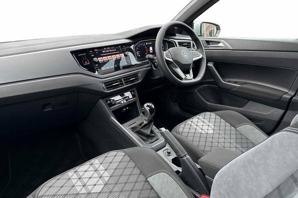 Volkswagen Polo 1.0 Tsi R-line VK75THU Silver #2