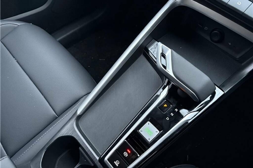 MG ZS 1.5 Hybrid Trophy Black
