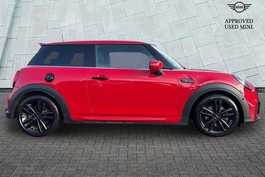 Mini Hatch 3-Door Cooper S Sport OV23WOJ Red #3