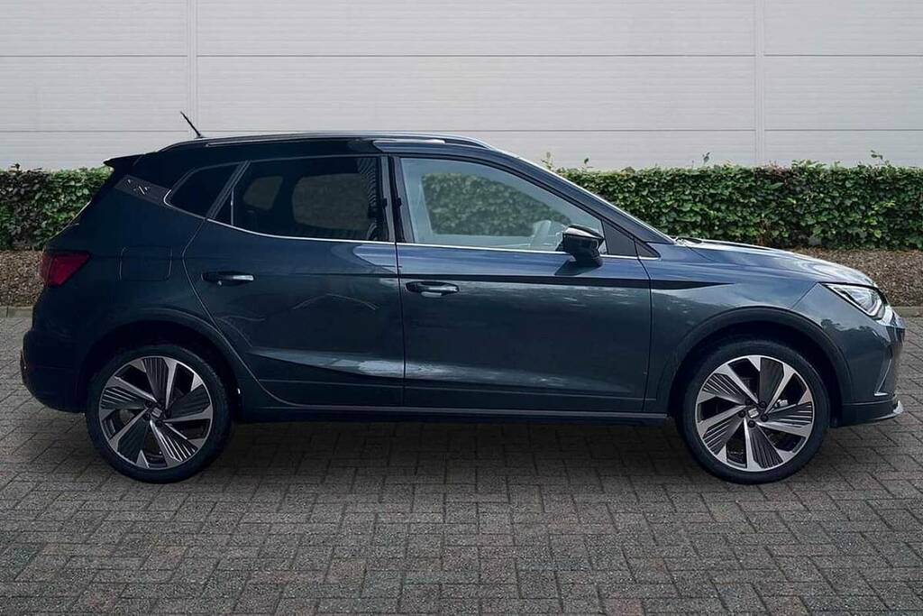 Seat Arona 1.0 Tsi 115 Fr Sport Dsg VE75AWV Black #4