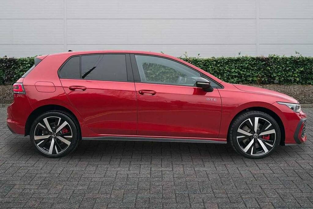 Volkswagen Golf 1.5 Tsi 272 Gte Ehybrid Dsg FH75UYM Red #4