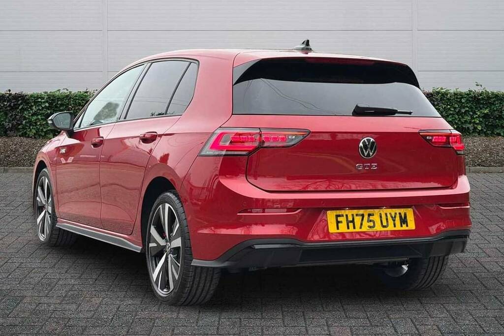 Volkswagen Golf 1.5 Tsi 272 Gte Ehybrid Dsg FH75UYM Red #3