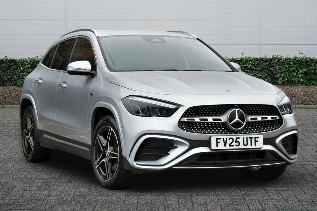 Mercedes-Benz GLA Class 250E Amg Line Executive Silver