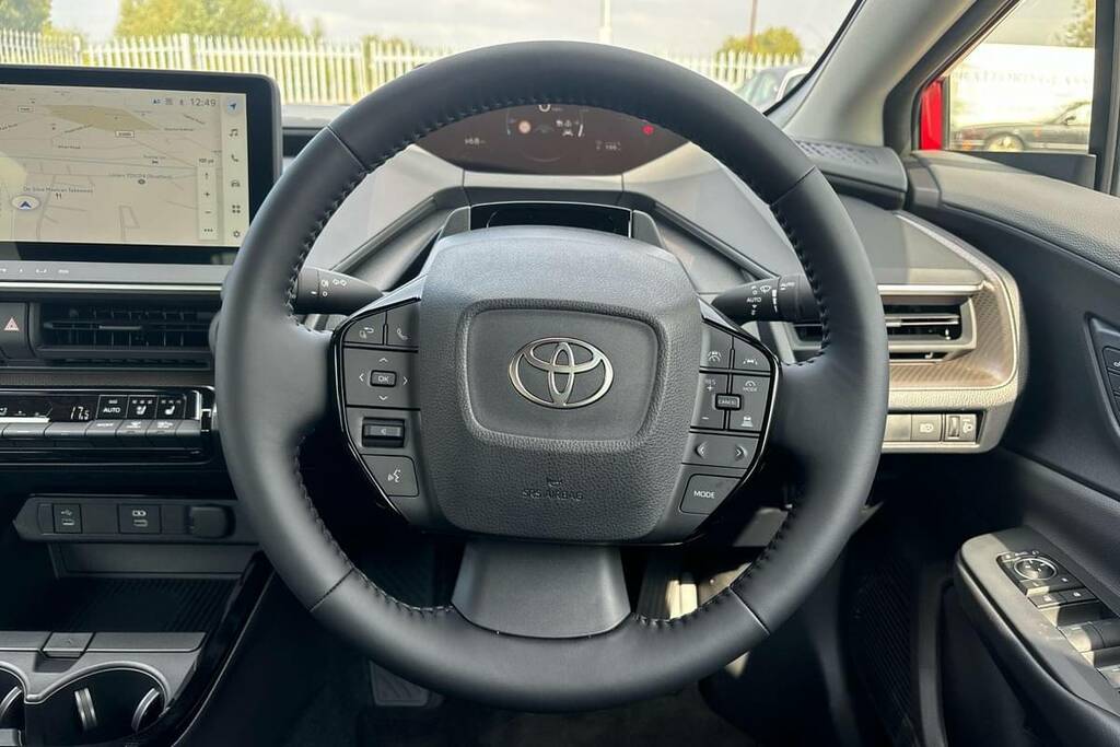 Toyota Prius 2.0 Phev Excel Cvt VO74OSX Red #6
