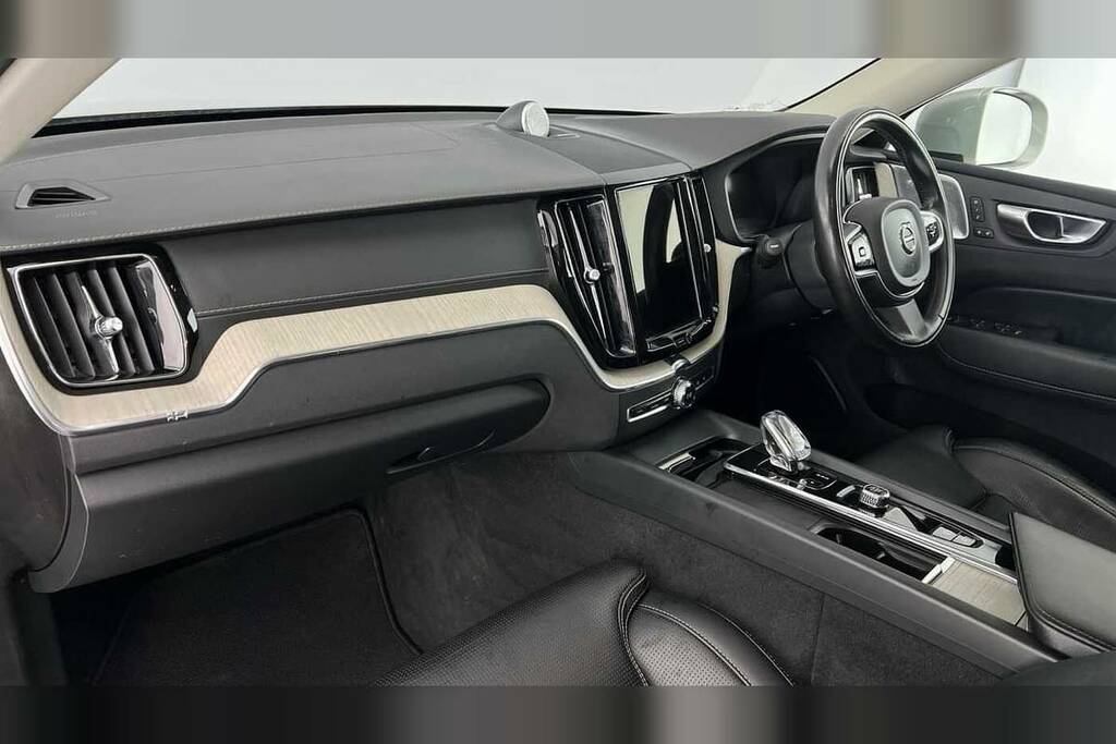 Volvo XC60 2.0 T8 Recharge Phev Inscription Pro Awd AK71DWX Silver #6